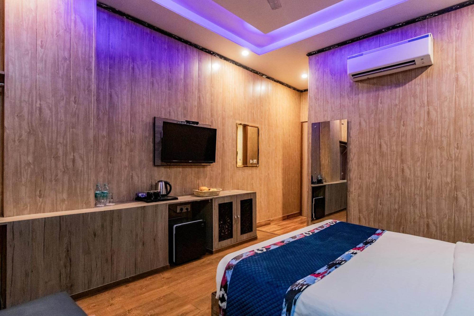 Foxoso Fiori Hotel Jaipur Extérieur photo